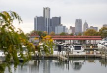 East of downtown along Jefferson, Detroit has several marinas that are not far from some of the city's finest restaurants.