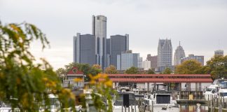 East of downtown along Jefferson, Detroit has several marinas that are not far from some of the city's finest restaurants.