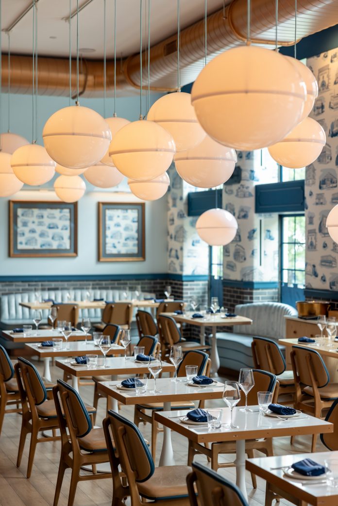 _U3A5246 Interior of Echelon Kitchen and Bar.