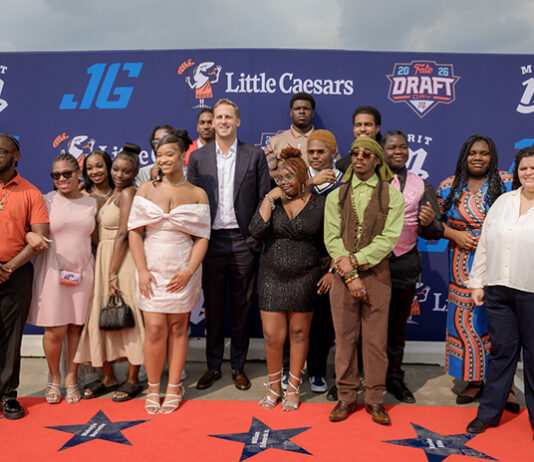 Jared Goff Honors Detroit’s Graduating Seniors at FATE Draft Day 2026 Jared Goff with the FATE Draft Day Graduates