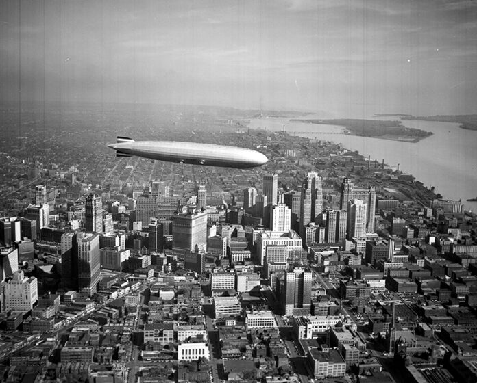 6178_3 copy Graf Zeppelin flying over Detroit